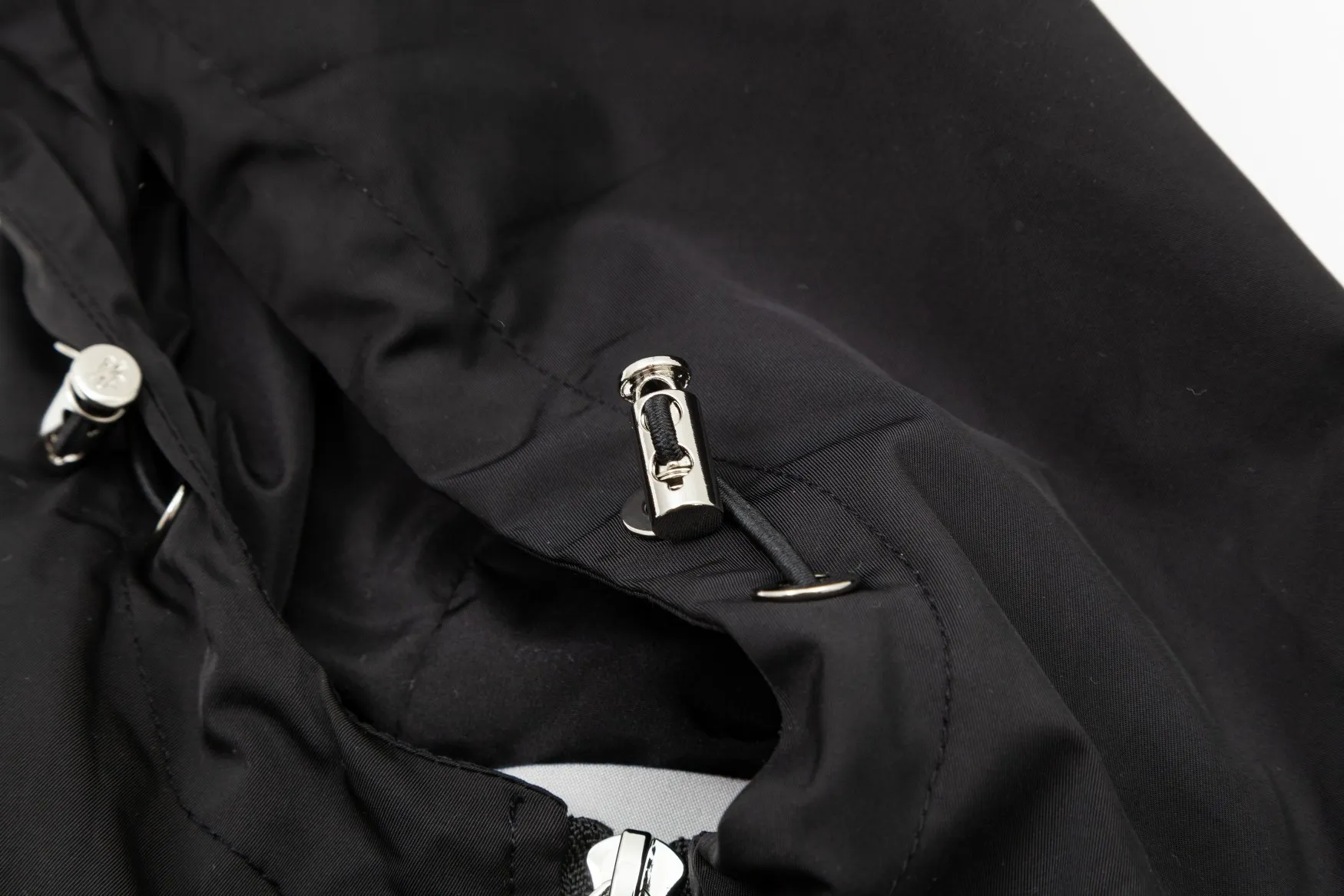 2024 MONCLER logo Authentic Premium Factory Versatile ！ ：White Black Size：M 4XL